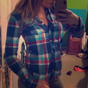 Hollister plaid